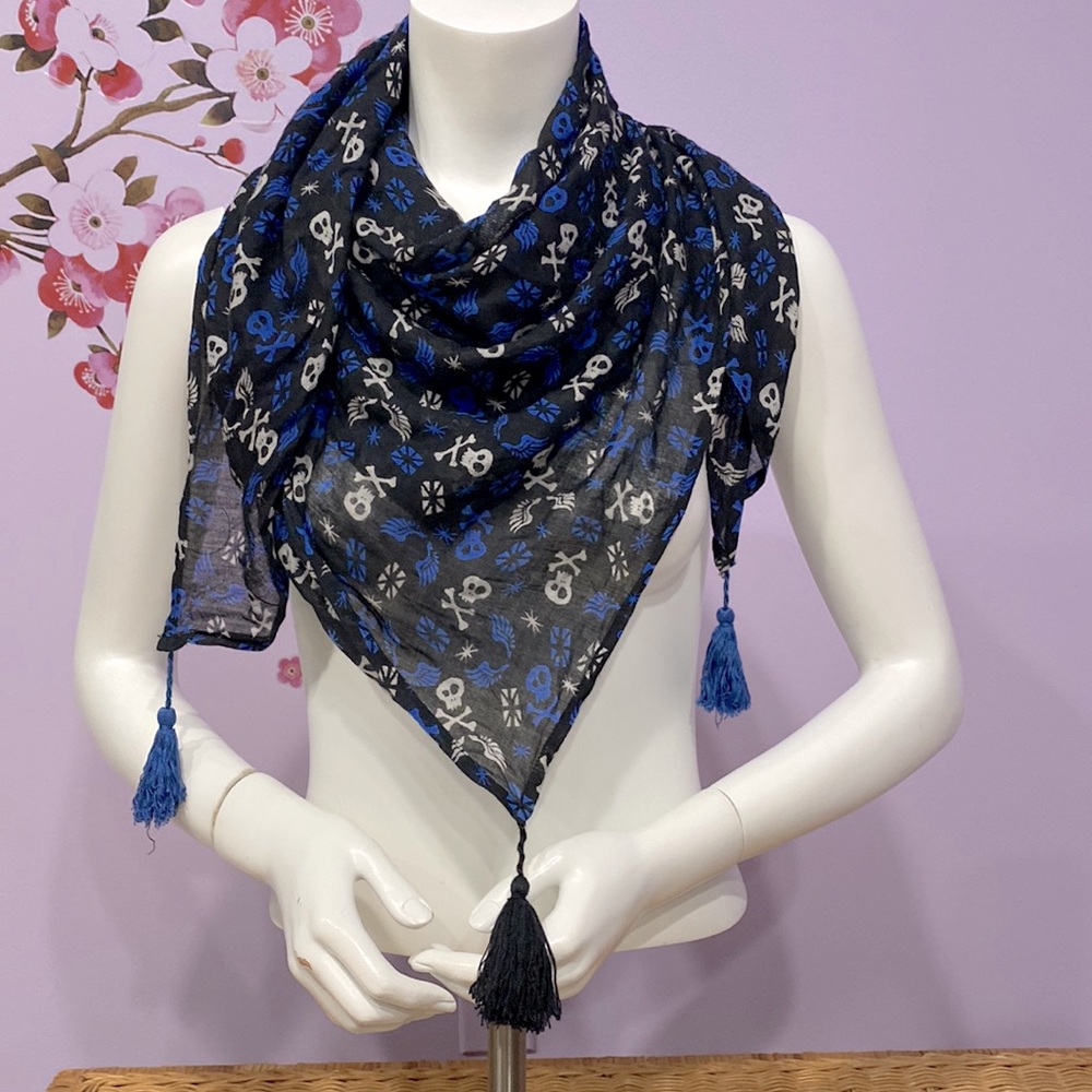 New Skull Bones Angel Wings Print Black Blue Gray Colors Tassels Halloween Scarf